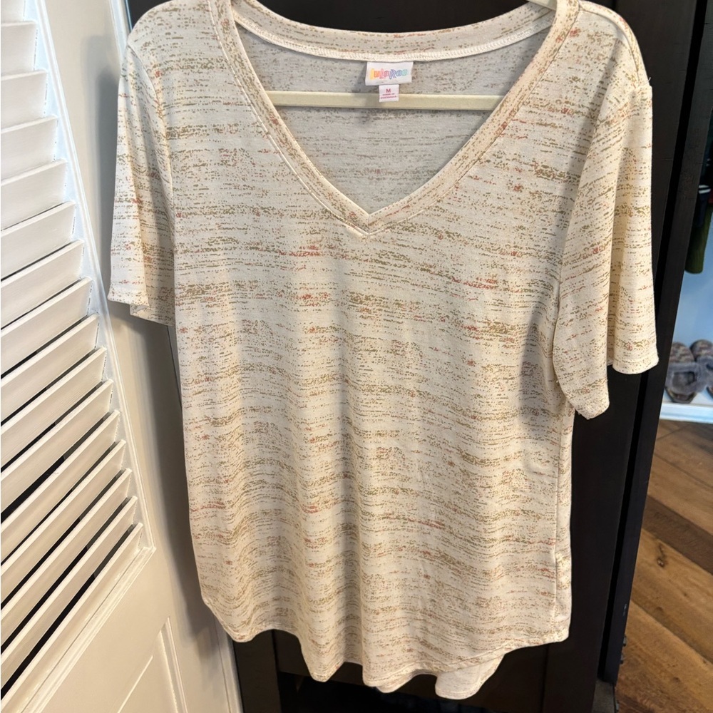LuLaRoe Cream Tan Relaxed Short Sleeve Tee